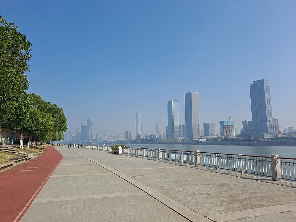 橘子洲江畔步道实景